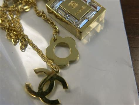 Woman had nearly $2M in fake designer jewelry seized from .